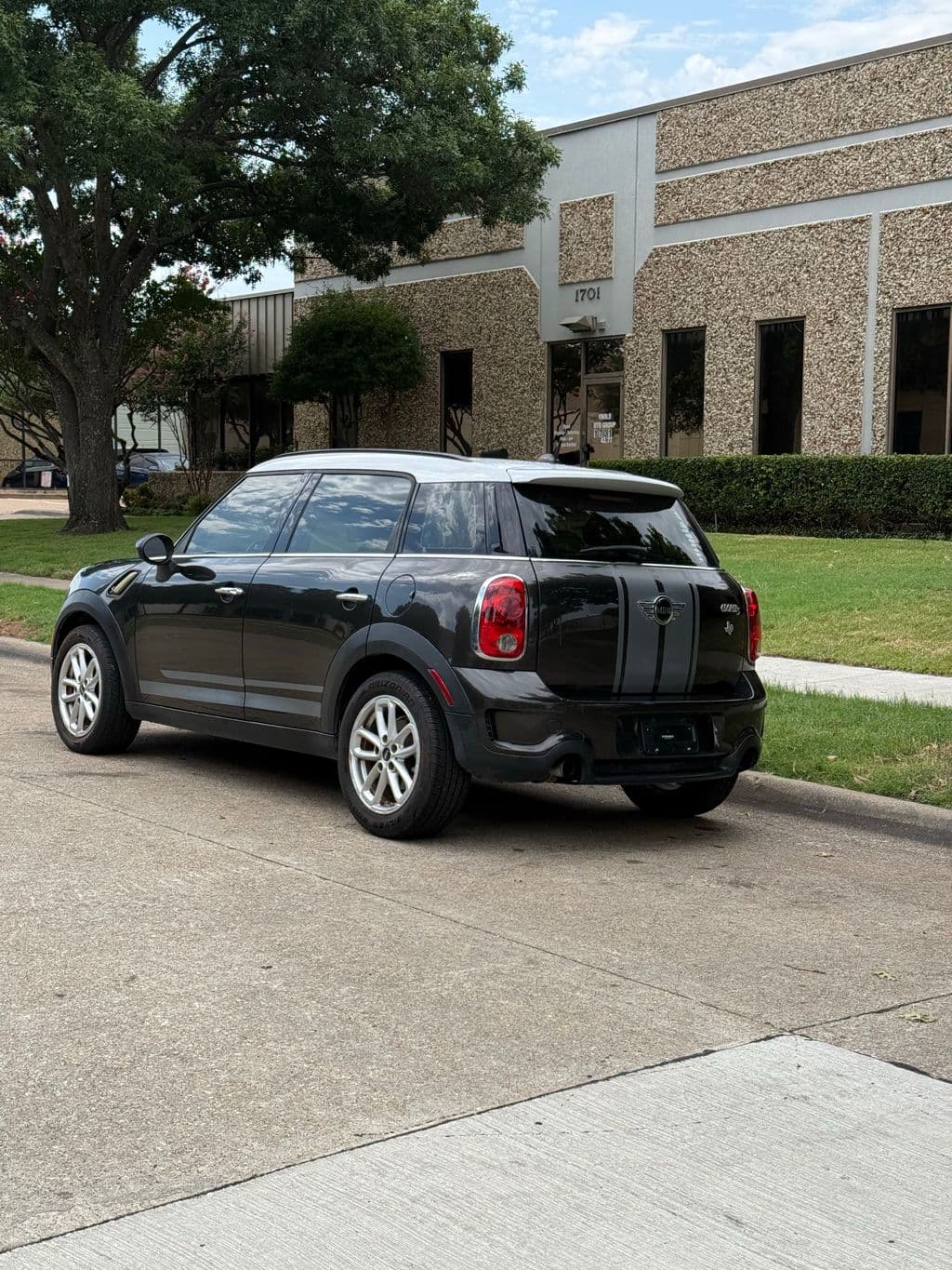 large car