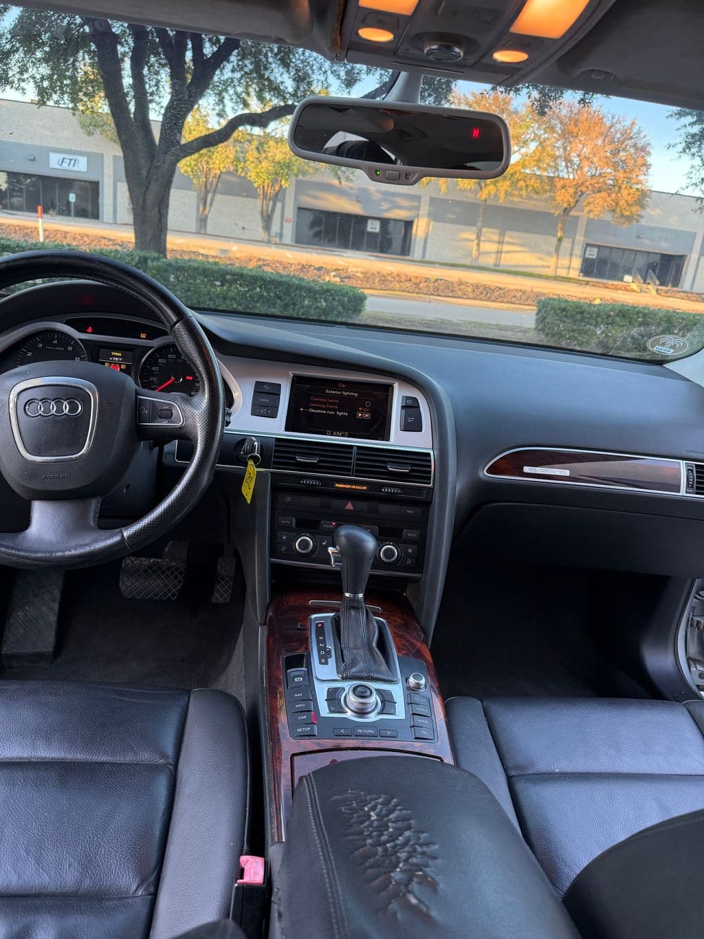 Vehicle photo