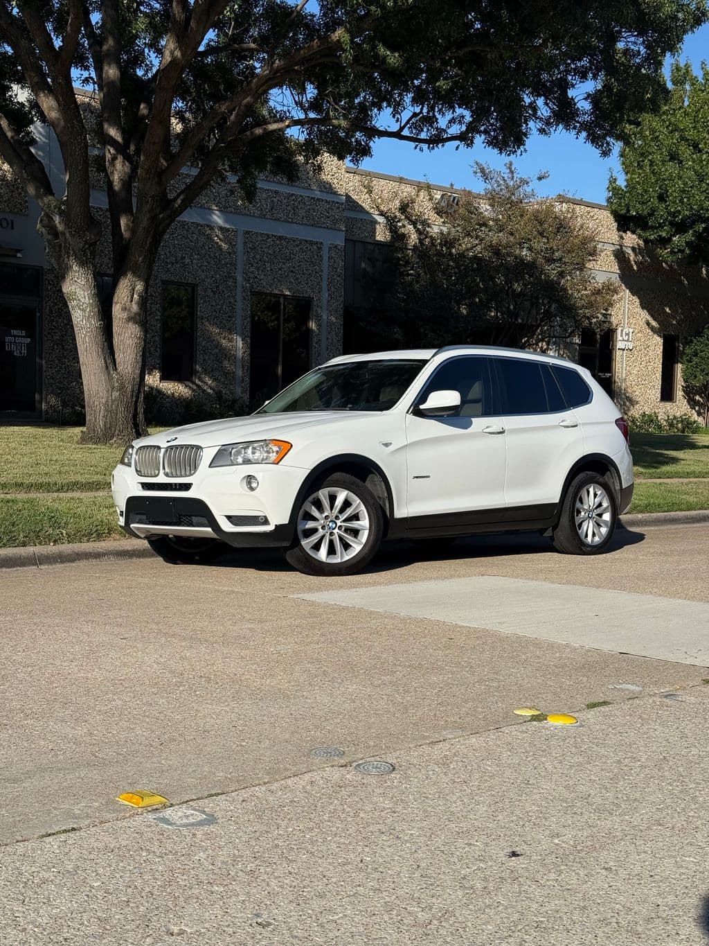 Vehicle photo