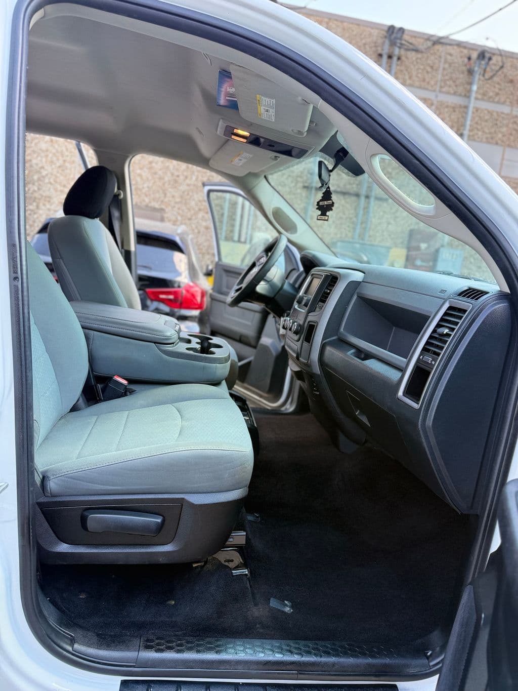Vehicle photo