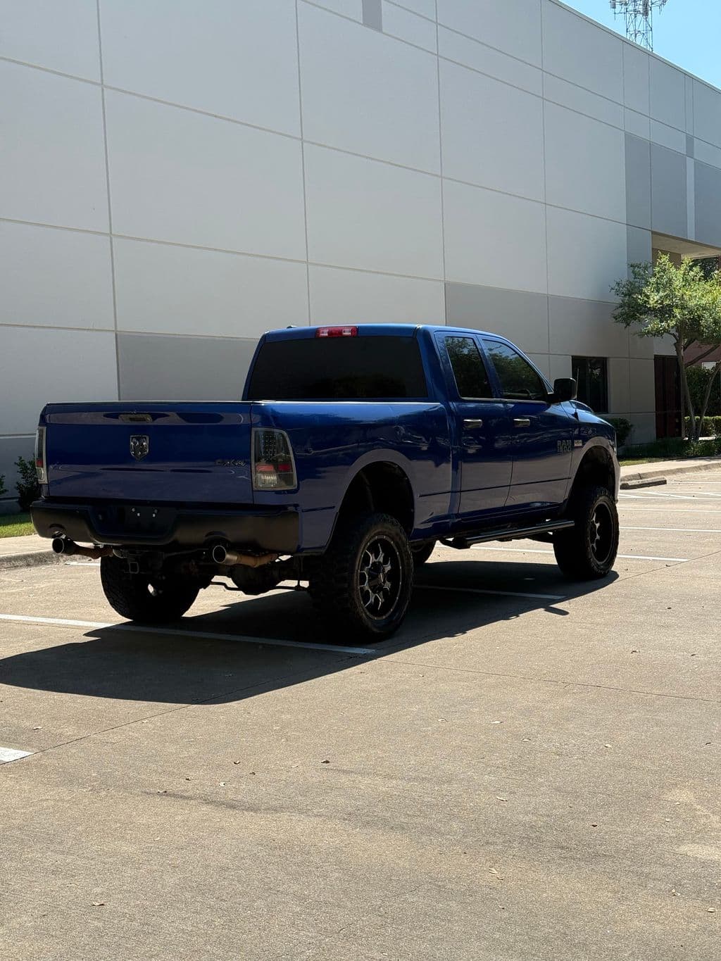 large car