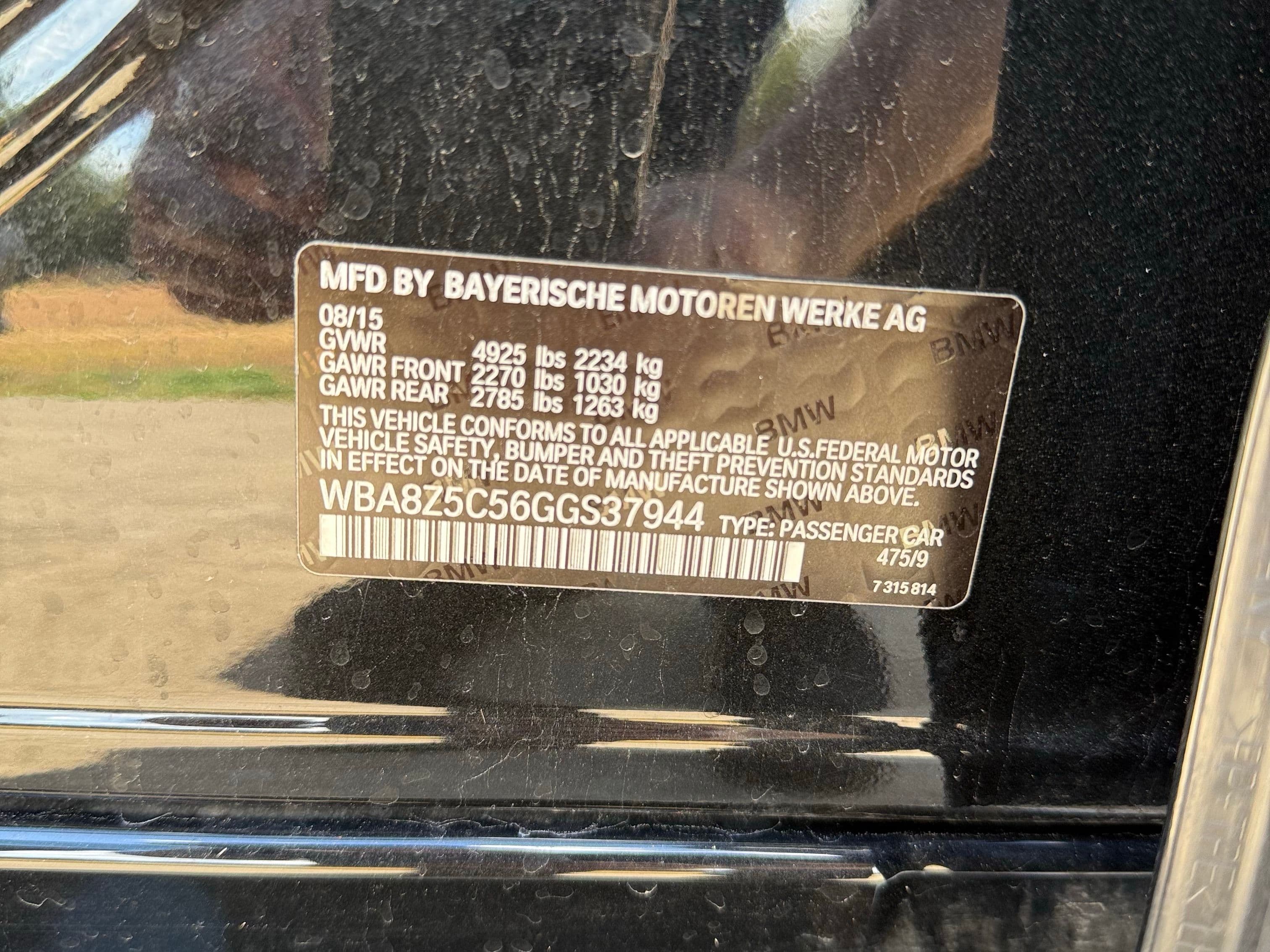 Vehicle photo