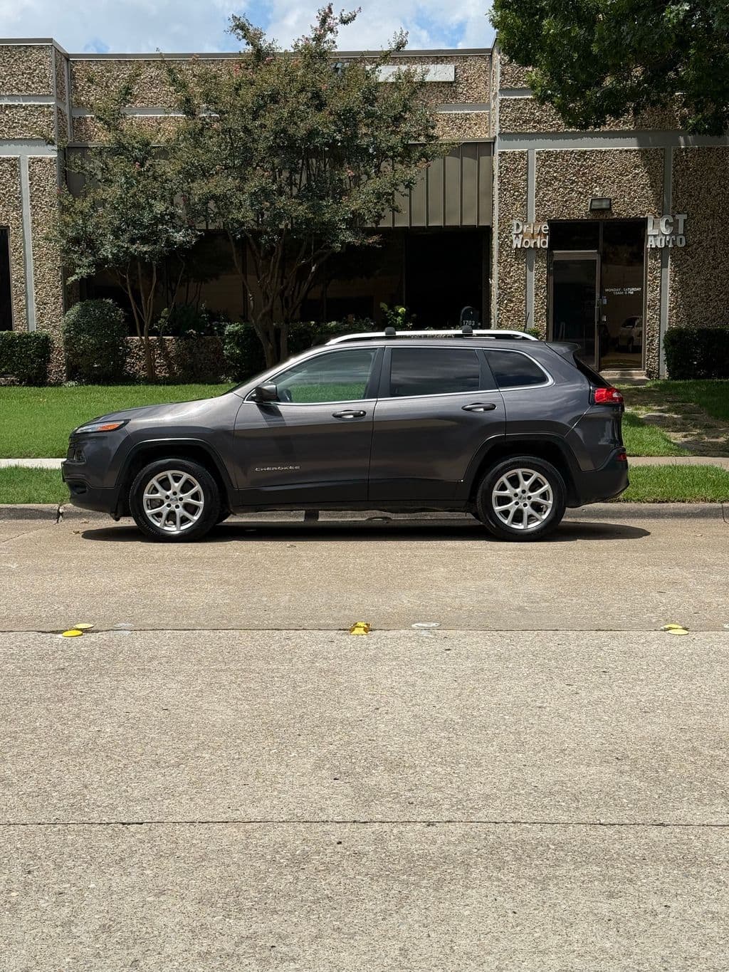 Vehicle photo