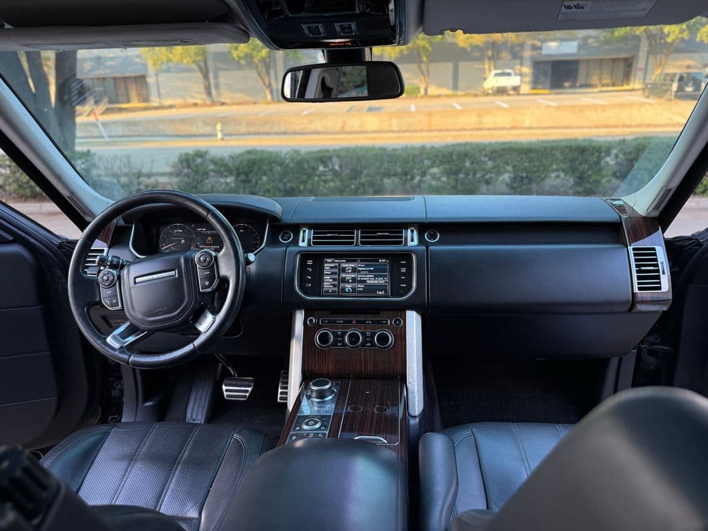 Vehicle photo