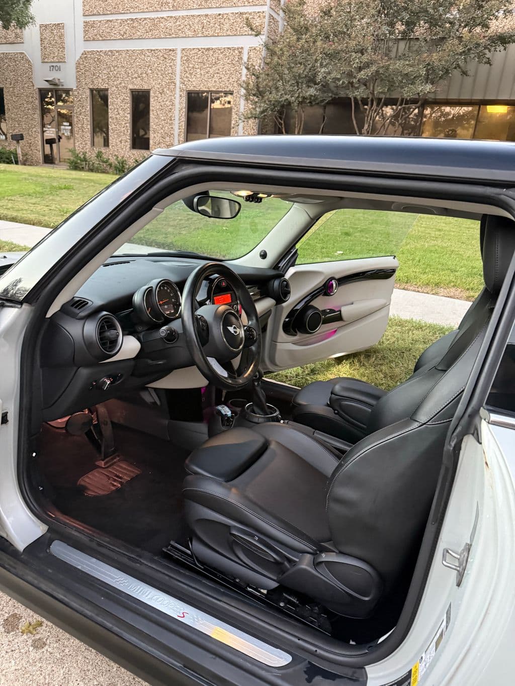 Vehicle photo