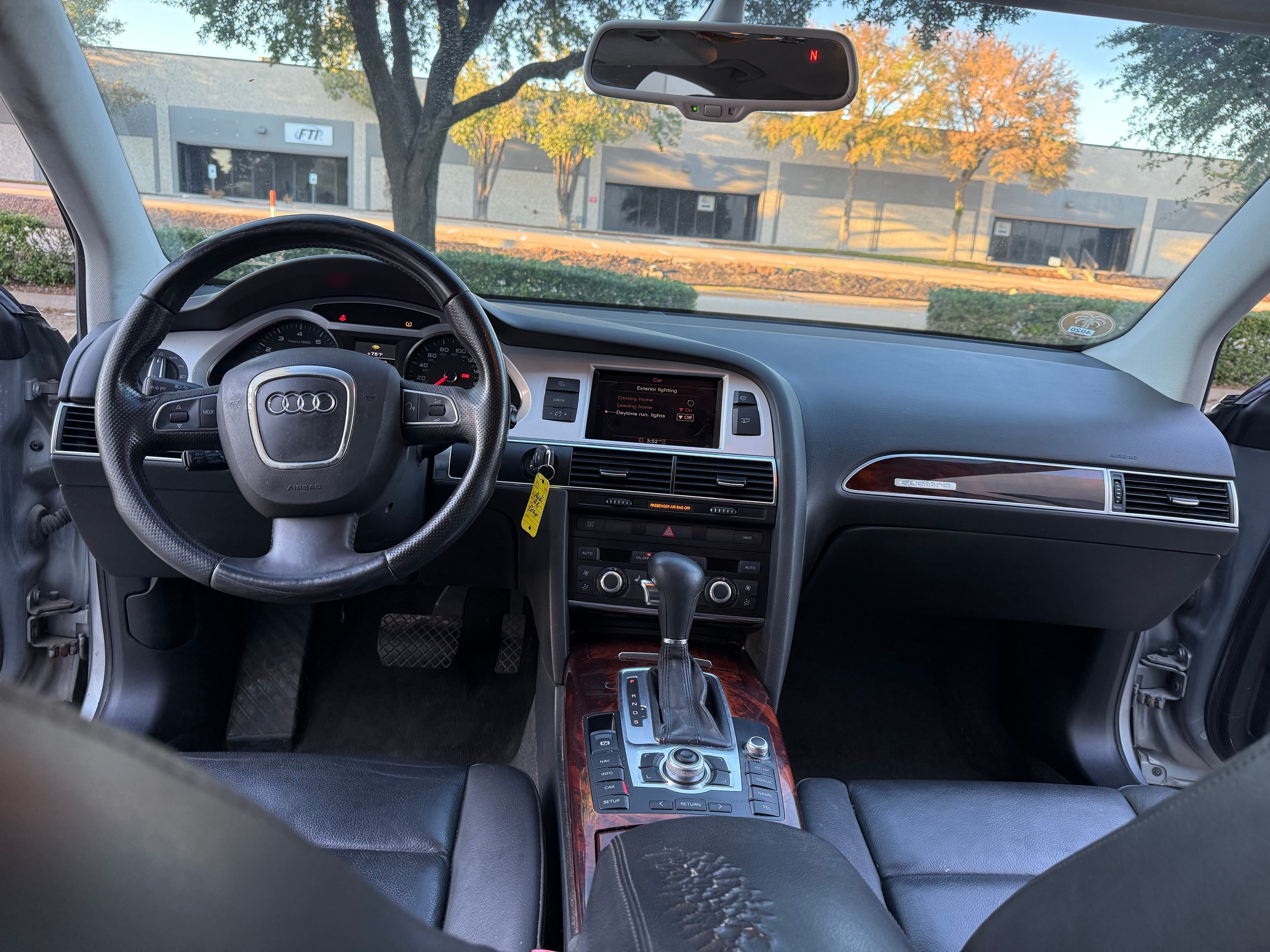 Vehicle photo