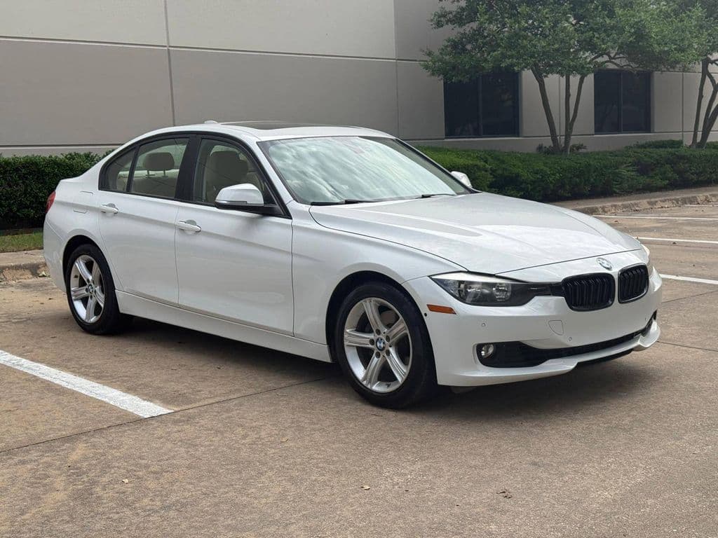 2013 BMW 3 Series 328i Sedan's photo
