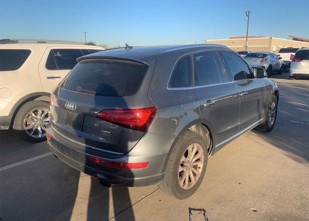 Vehicle photo