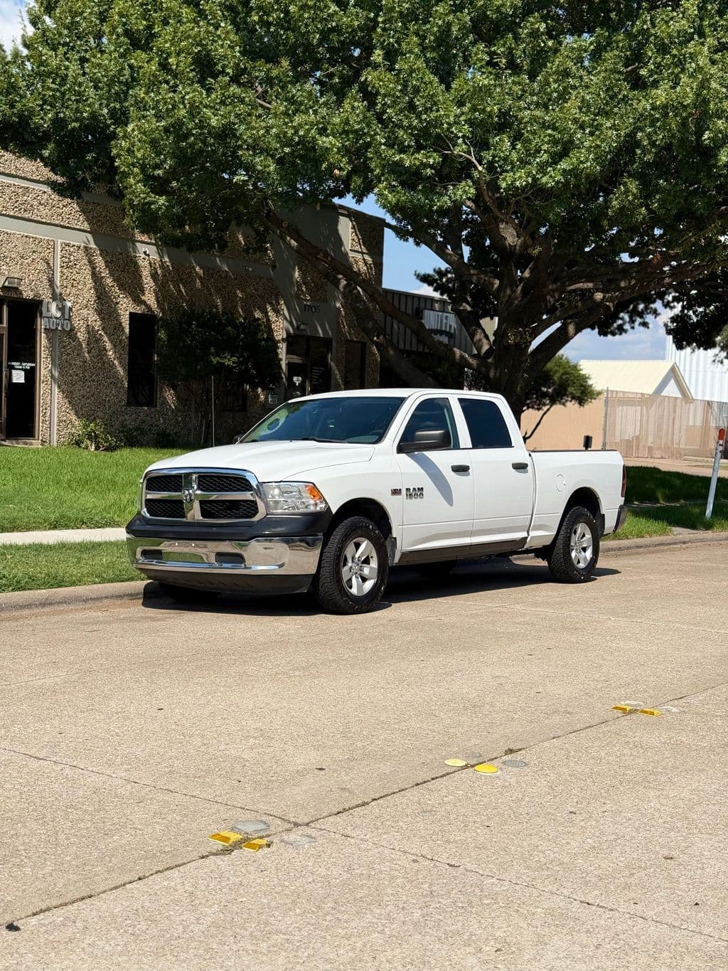 Vehicle photo
