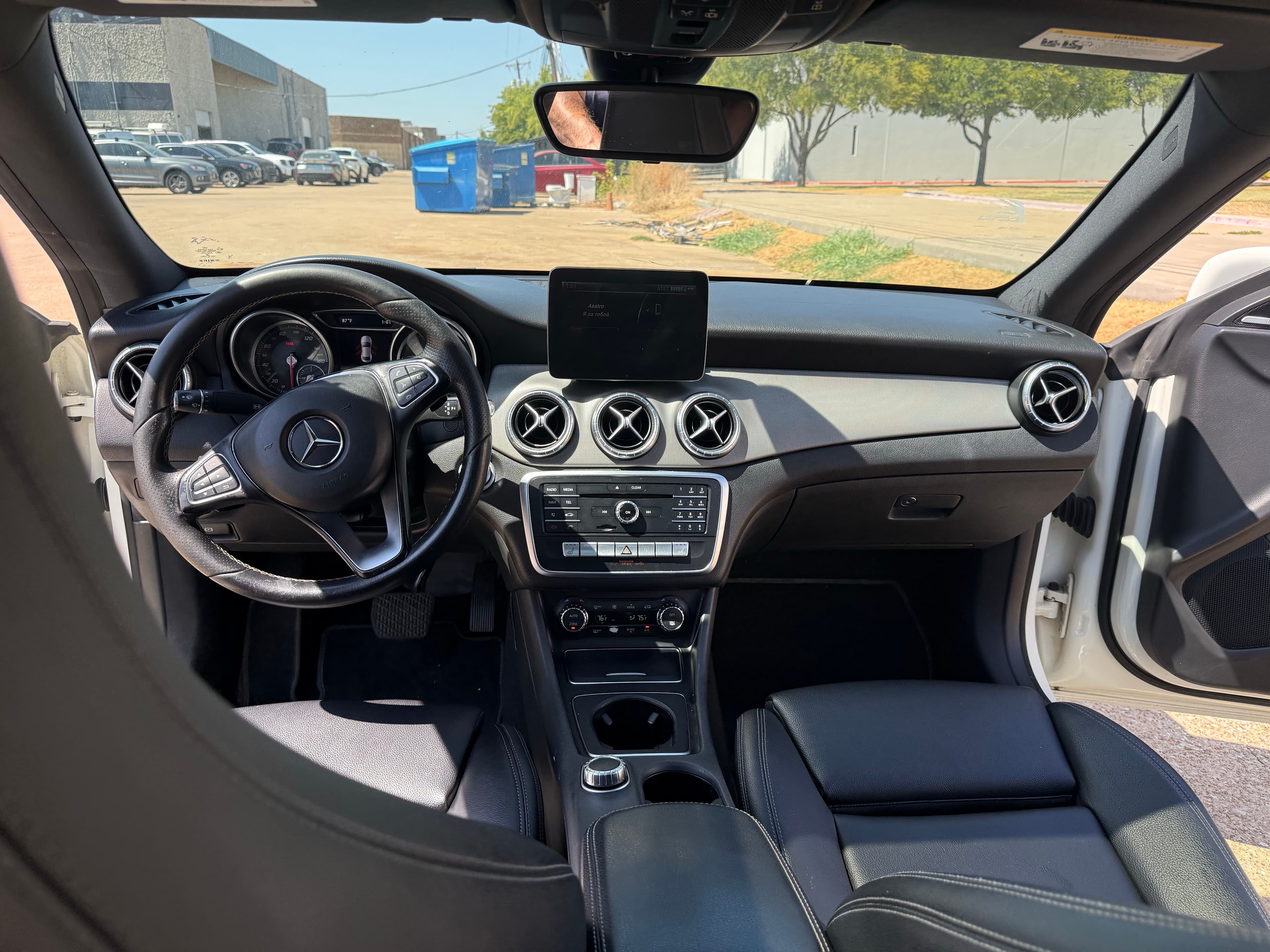 Vehicle photo