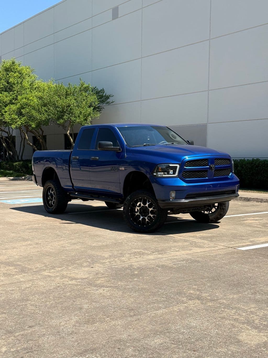 large car