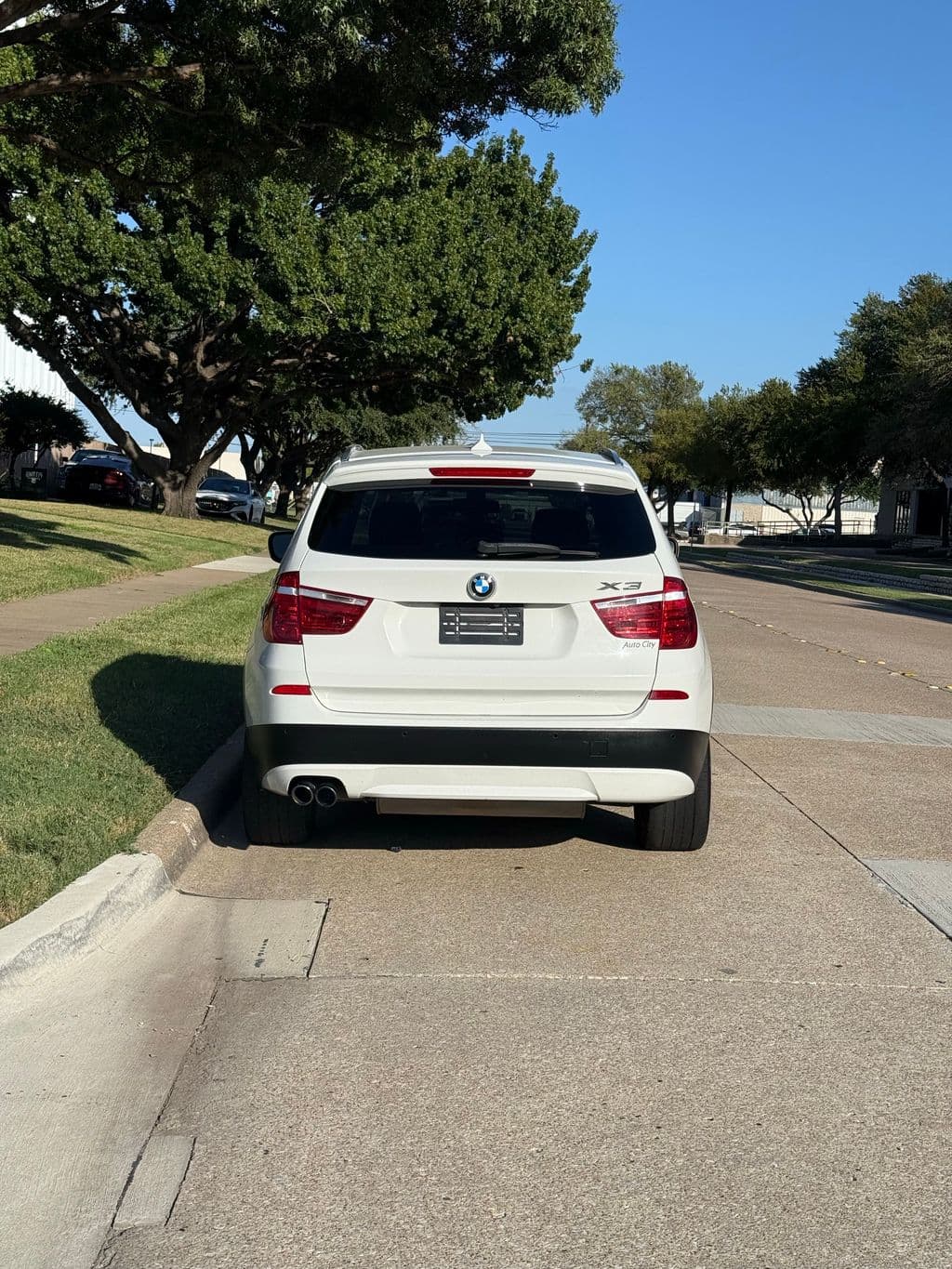 Vehicle photo