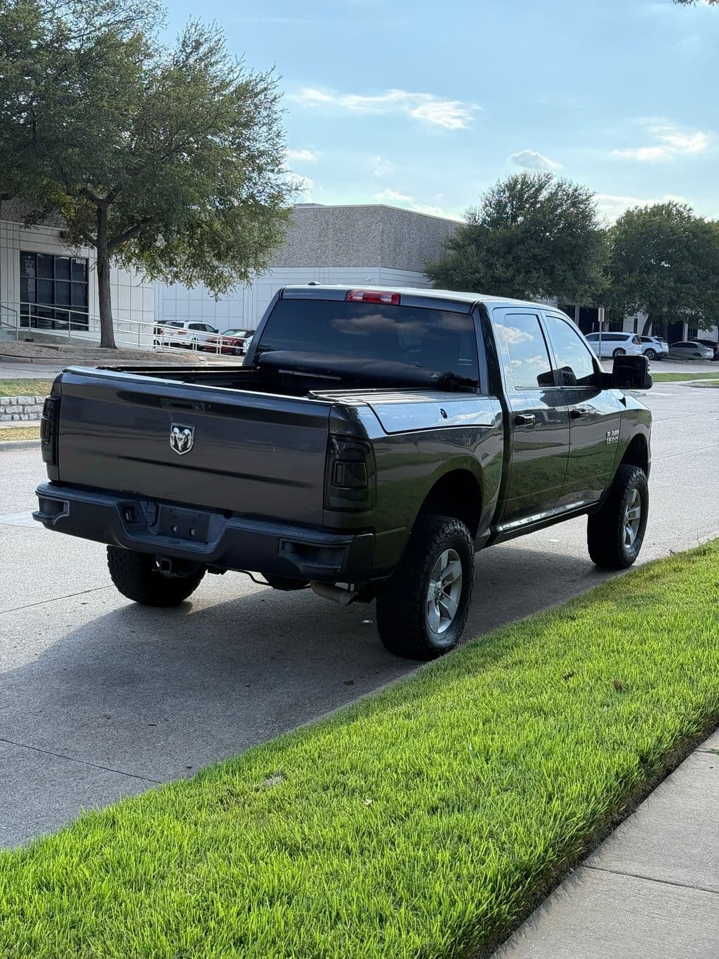 Vehicle photo