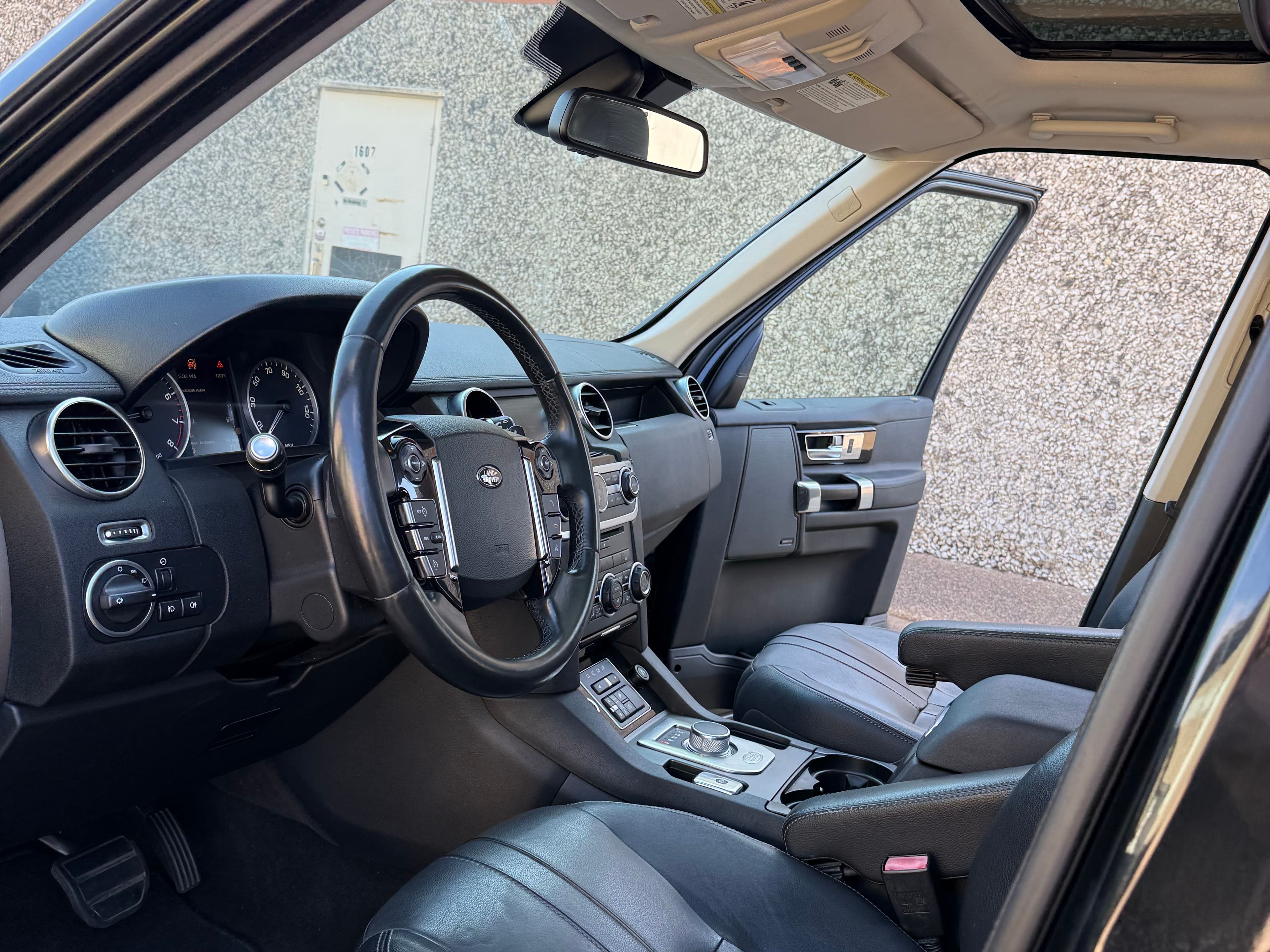 Vehicle photo