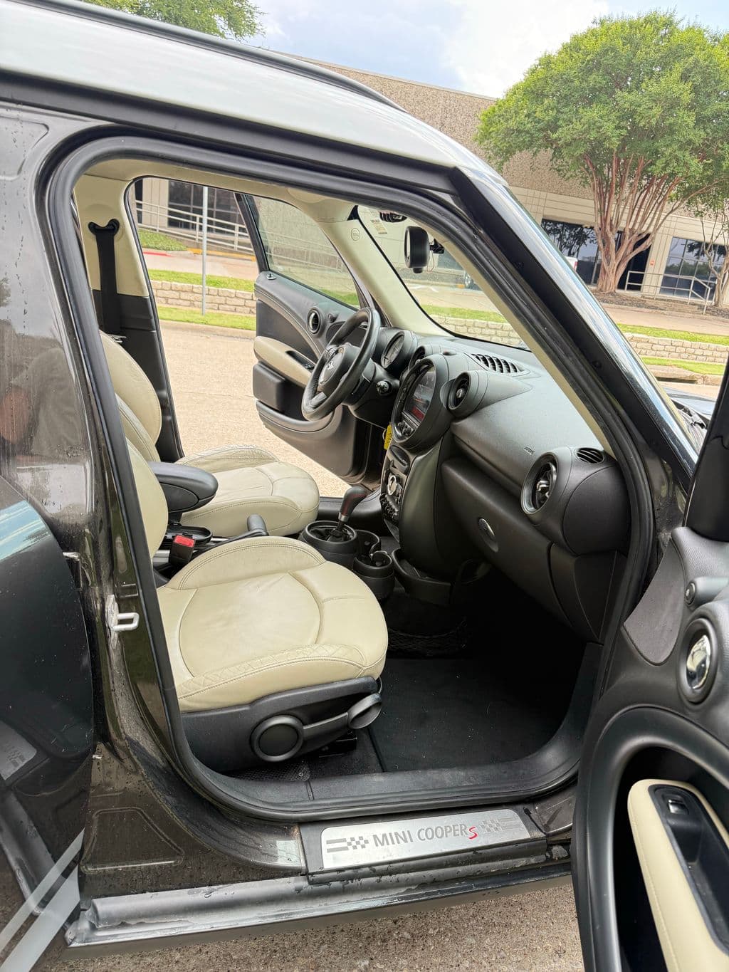 large car